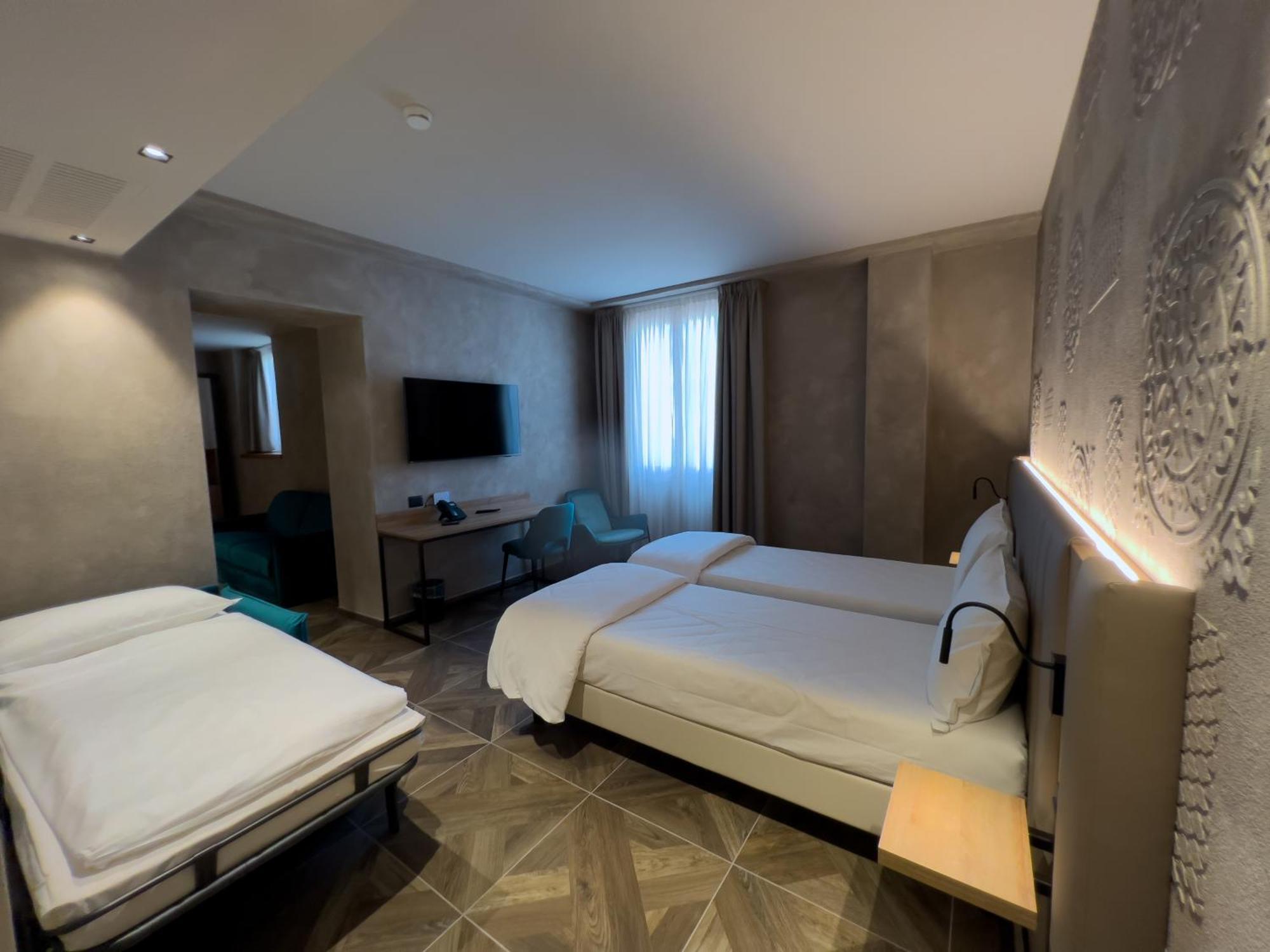 Parc Hotel San Pietro Spiazzi Di Caprino ภายนอก รูปภาพ
