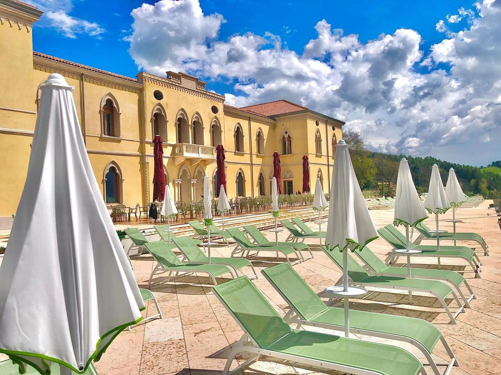 Parc Hotel San Pietro Spiazzi Di Caprino ภายนอก รูปภาพ
