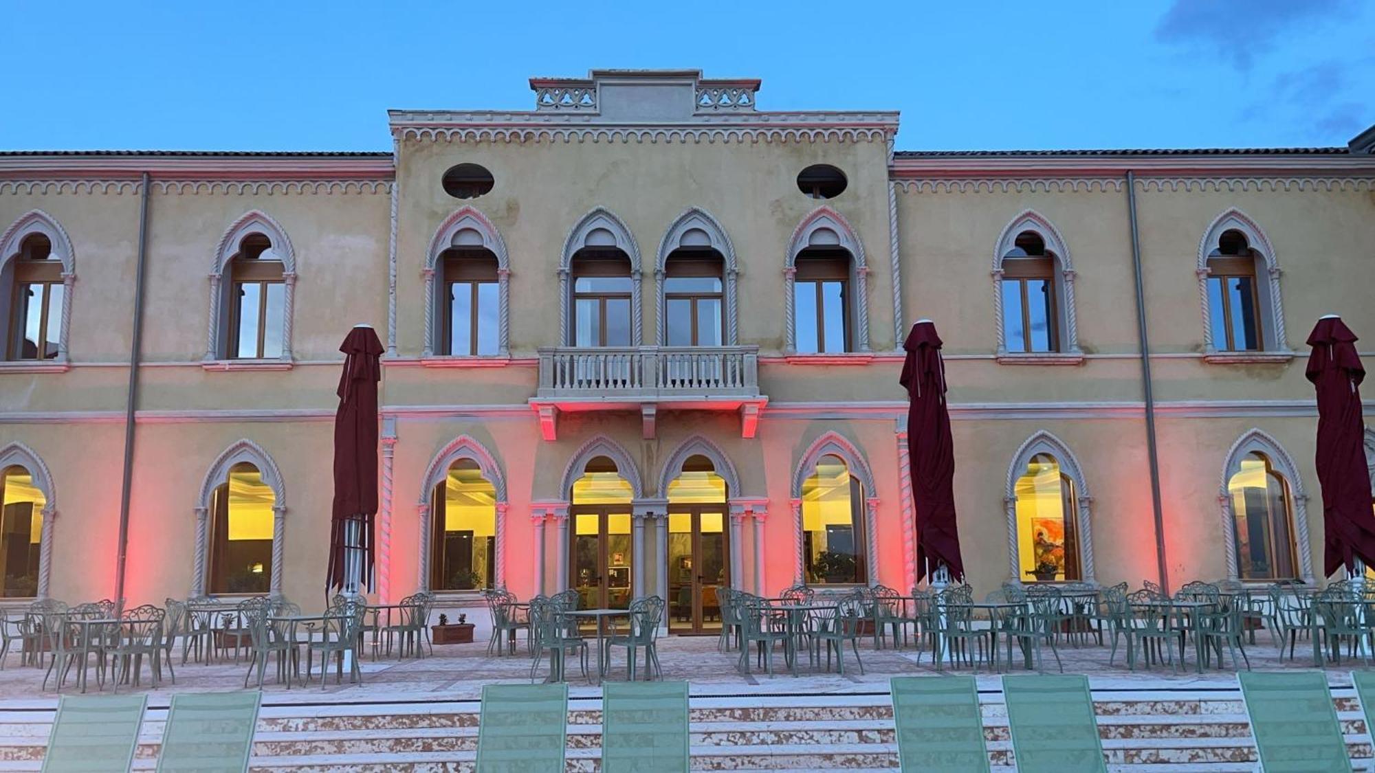 Parc Hotel San Pietro Spiazzi Di Caprino ภายนอก รูปภาพ